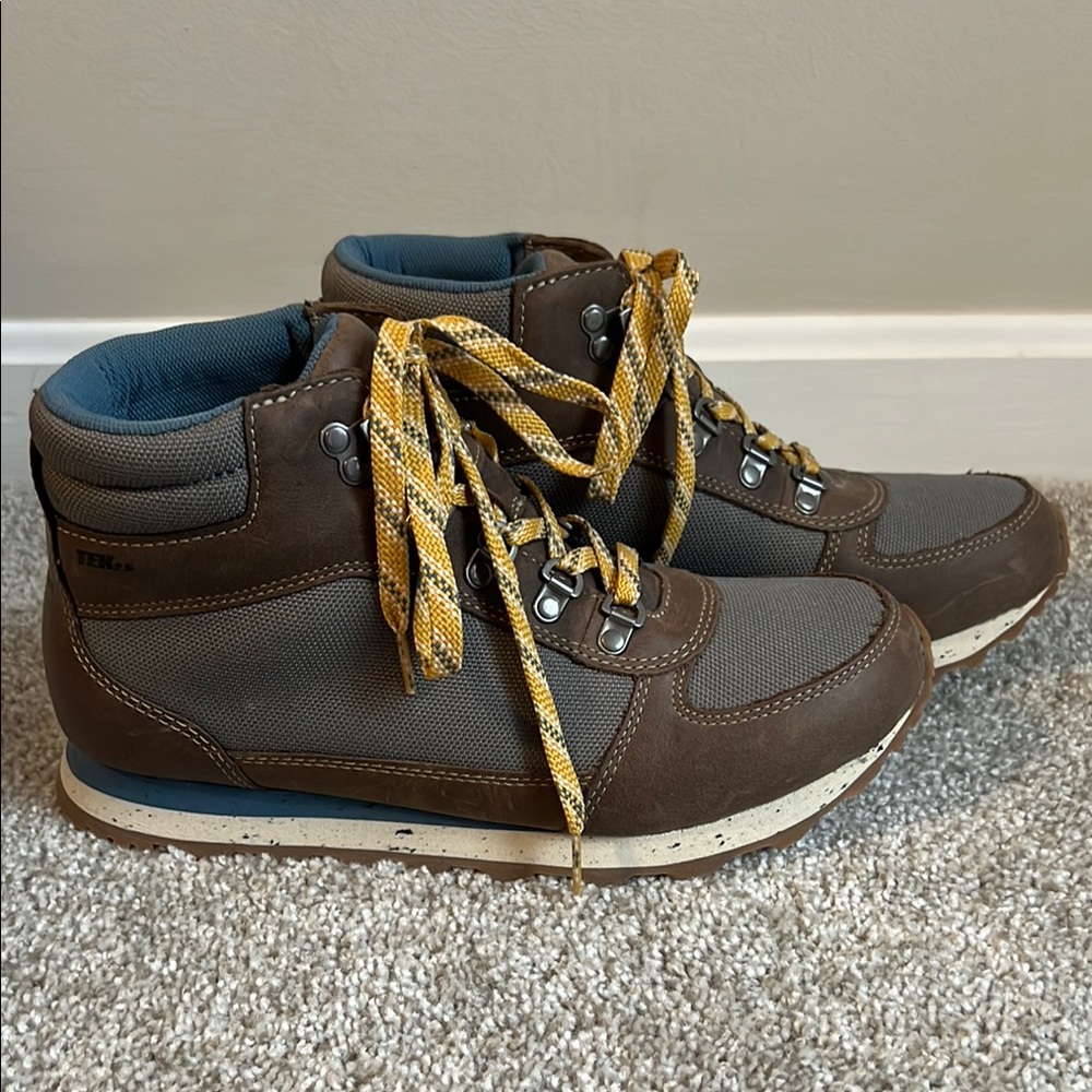 L.L. Bean Women’s Tek 2.5 Hiking boots